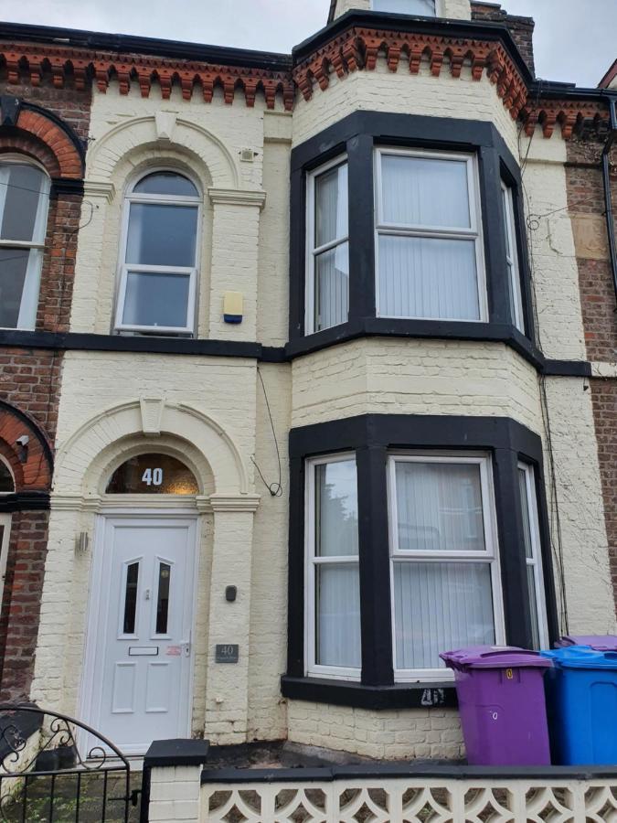 12 Person 6 Bedroom Self Catering House リヴァプール エクステリア 写真